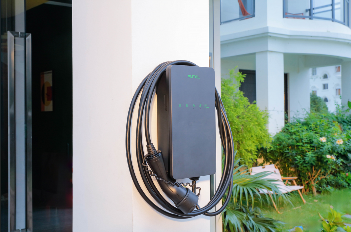 Autel Maxicharger AC Lite | 7.4kW | Single Phase | Tethered 5m